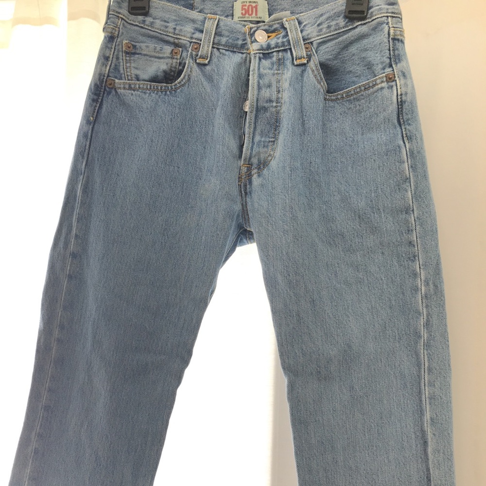 Women Levi’s Jeans